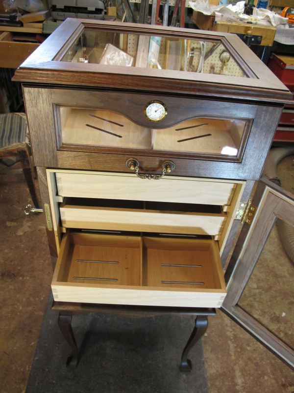 finished shelf detail.JPG