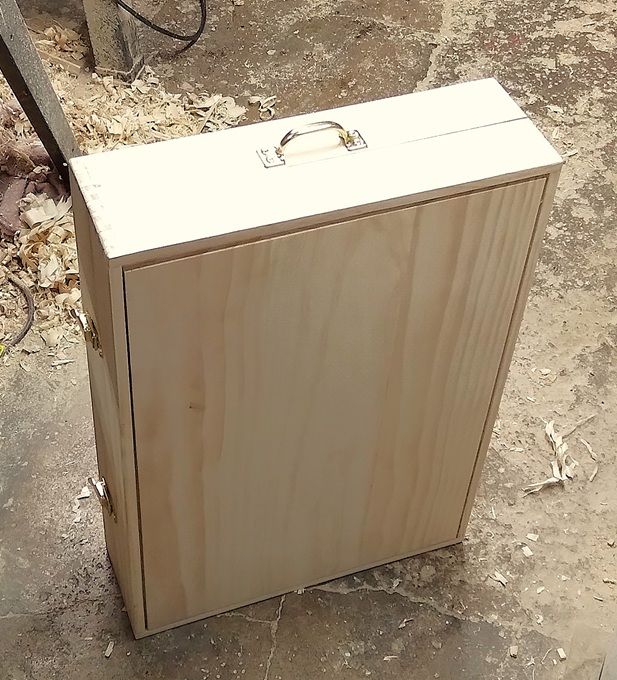 AToolCabinettaskshandletocayyit.jpg.e80b3504c94632711eba50744828f7b8.jpg