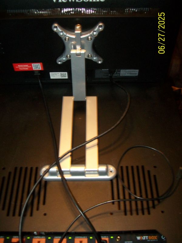 Cabinettop.thumb.JPG.b0149d811cf29bbfa6048bdc6e3fd829.JPG