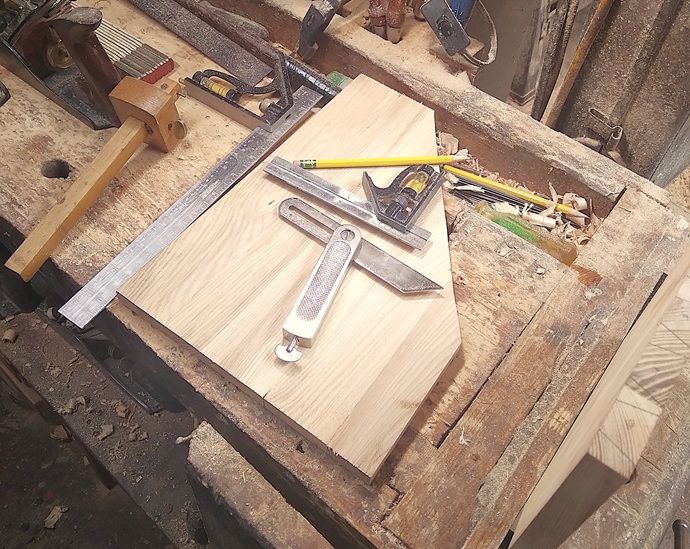 JulyProjectDovetailslayouttools.jpg.dbf1f3a074558dbd0a2e3770c5e27d6a.jpg