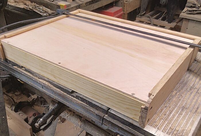 Sept_Proj.Drawermakingunderside.jpg.175c0e903a619a000226c0dae28fd087.jpg