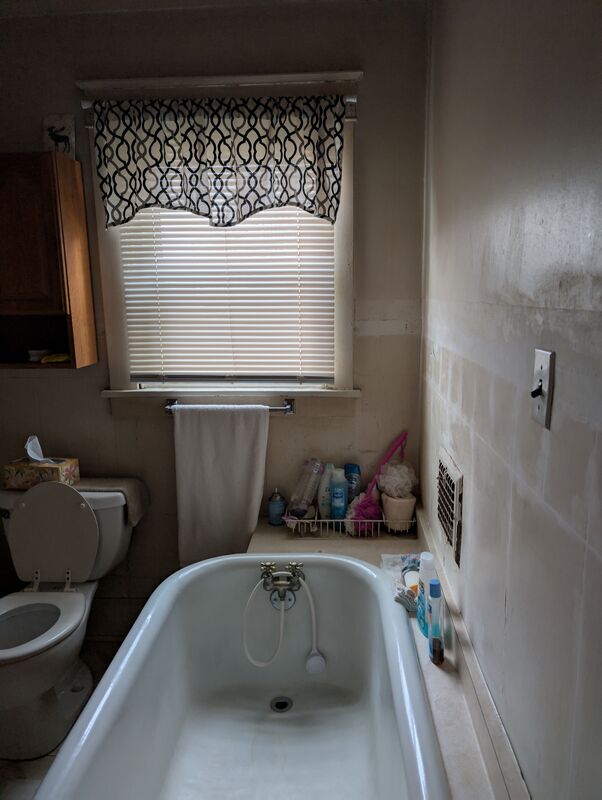 OldTub.thumb.jpg.d8f90598e5ec2d641cb0aa6779bf6a13.jpg