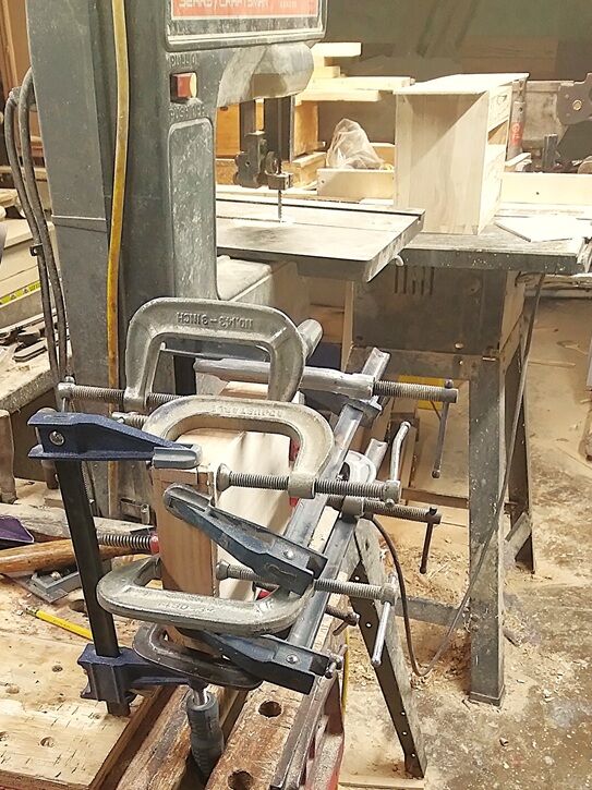 DECLumberDrawerbuilder2anotherglue-up.jpg.cbec8faffb5a6074432428c6b5aa1e88.jpg