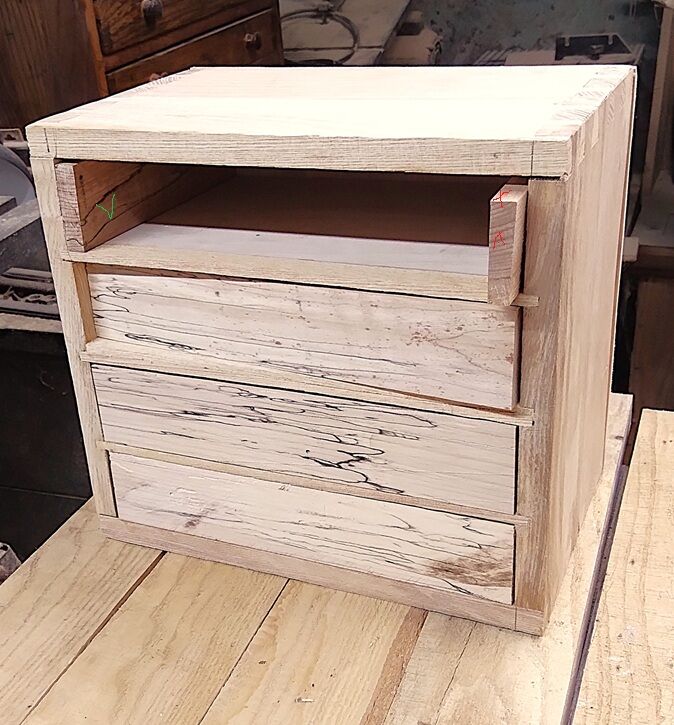 DECLumberDrawerbuildermarkoutanother.jpg.3fb5f9a69fe870bb37adb2f9c8e24c3d.jpg