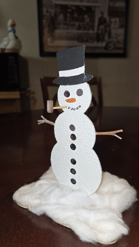 Snowman-1.thumb.jpg.d8caf3dda4f27f7b99ee9c1baddfac95.jpg