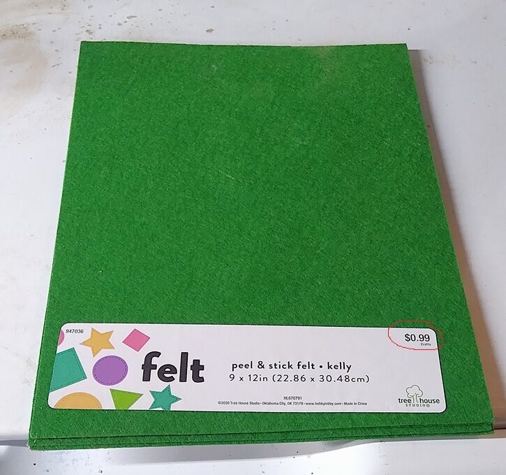DECLumberGreenFelt5sheets.jpg.45198c10001bc9456f7531fde1c71b9a.jpg