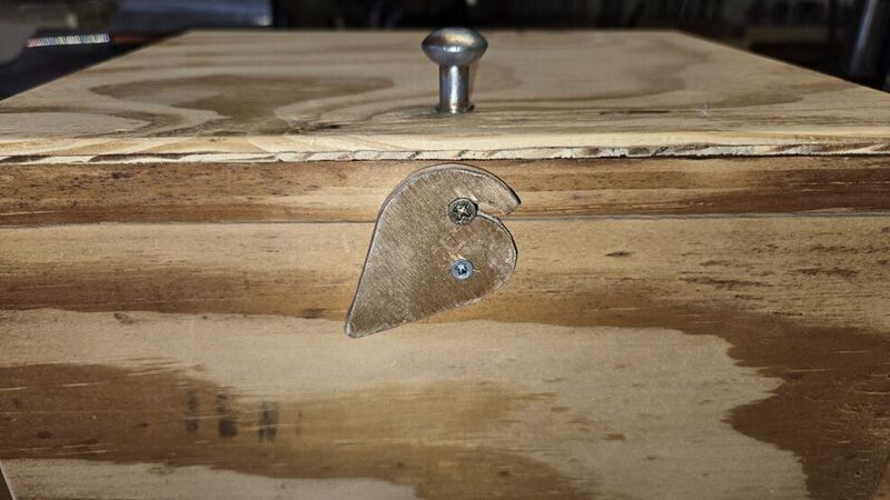 Box_latch-3.jpg