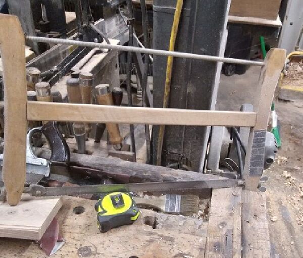 Linen Closet, Stiles, Half Laps, Frame saw 18 in..jpg