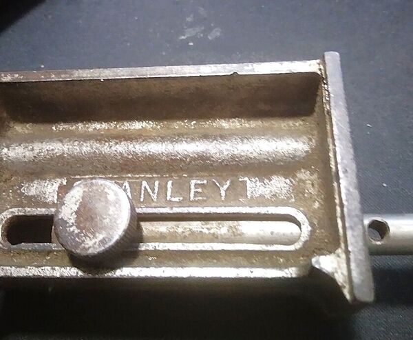 Stanley No. 94 marking gauge, clipped corners box  .jpg