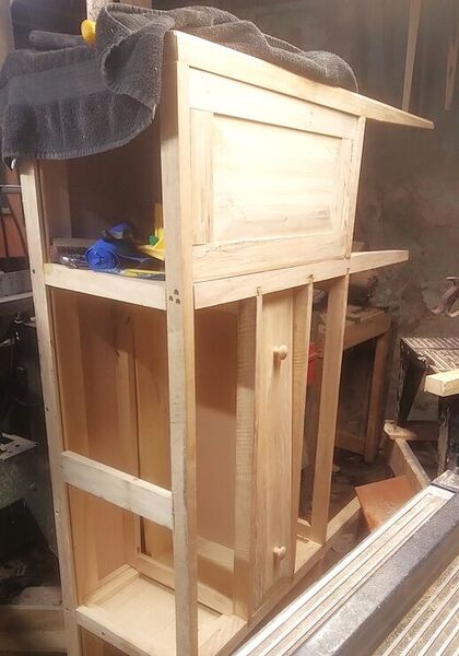 Laundry Detail, fitting up, door fits better  .jpg