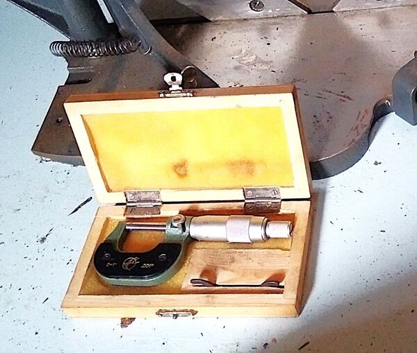 26 Jun., garage sale, Micrometer  .jpg