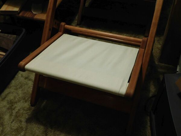 Seat Canvas Top Side.jpg