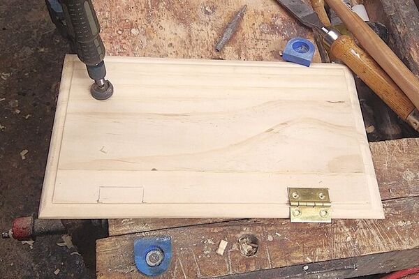 Thin board proj., hinges, lid work  .jpg