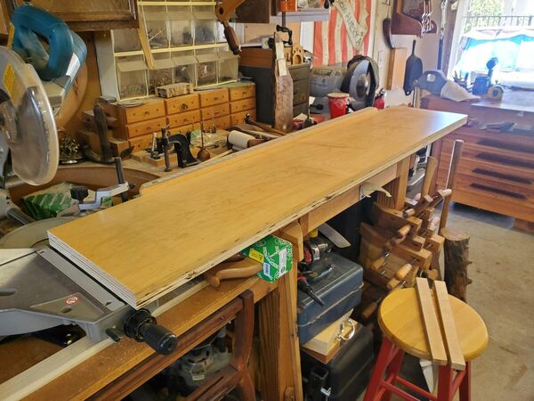 maple ply closet (2).jpg