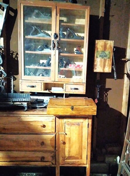 11 AUG, unpacking, close the doors  .jpg