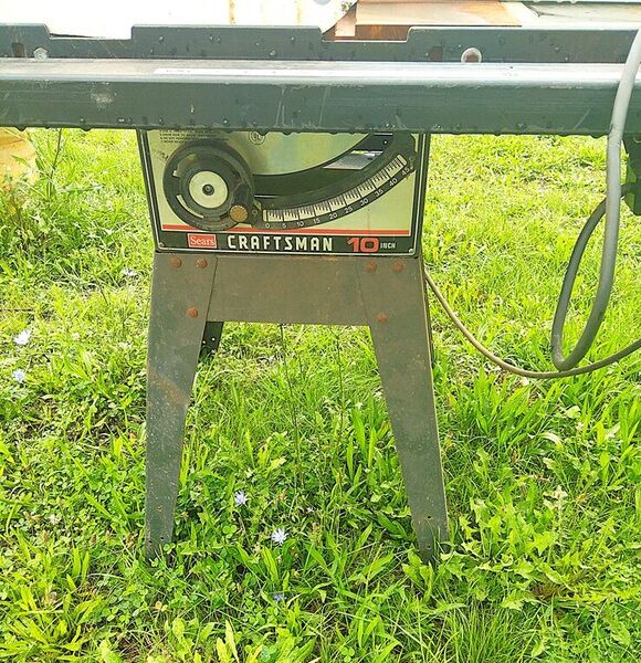 13 AUG Tablesaw, Details, size  .jpg