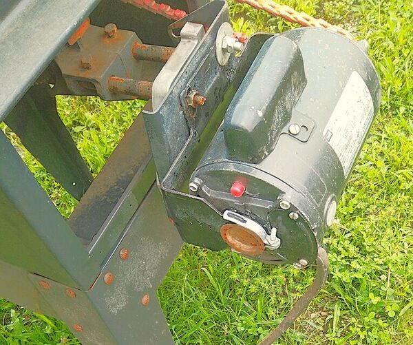 13 AUG Tablesaw, Details,  thermal breaker  .jpg
