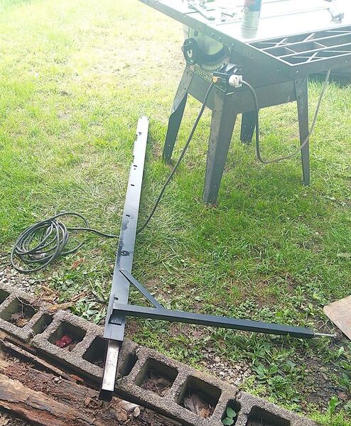 21 Aug, Tablesaw work, front rail removed  .jpg