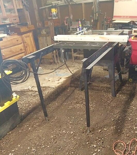 22 Aug, tablesaw, rails installed  .jpg