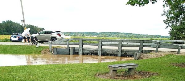 5 Sept., Lions Park bridge  .jpg