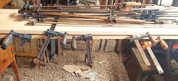 Coffee Table Proj., Lid Install, 19 clamps  .jpg